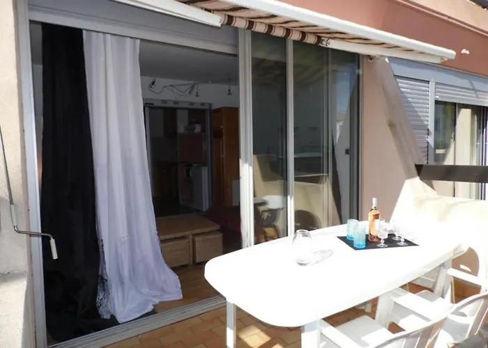 2p Climatise En Rdc Avec Parking - Fr-1-326-538 * Marseillan (Herault)